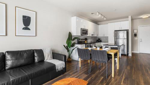 Chic 1BR Alexandria Retreat - Fast Metro Access - Photo 2