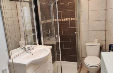Apt capitale du Luberon appartement 3 chambres 4 lits clim - Foto 7