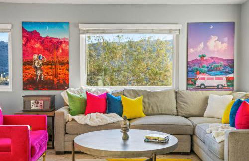 Neon Moon An Elevated Experience w Pool and Spa - Foto 5