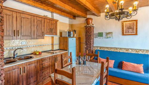 Awesome Home In Mecina Bombarón - Photo 3