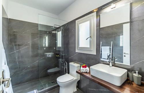 Fiscardo Luxury Stone Villa Alex ,with sunset view! - Photo 17