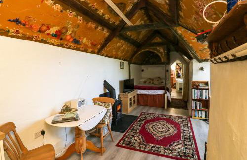 Toad Hall Cottage - Photo 9