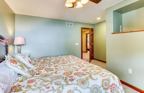 Spacious Edgerton Home with Private Beach and Views! - Foto 12