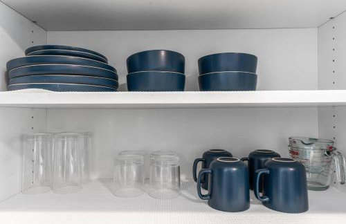 Abstract Haven | Stylish 1BR by Tower Grove - Photo 28