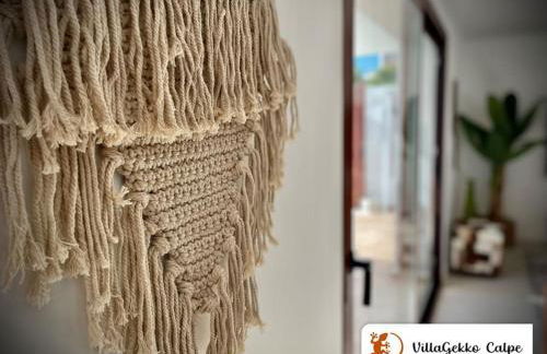 Off-grid Luxury Villa with Tikibar by the pool. - Photo 64