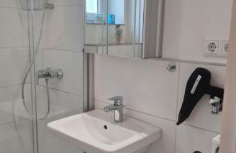 Apartment Zentrale- liebevoll eingerichtete Ferienwohnung by Interhome - Foto 13