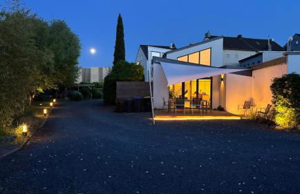 Exklusives Architektenhaus, Pool und Privateinfahrt - Foto 11