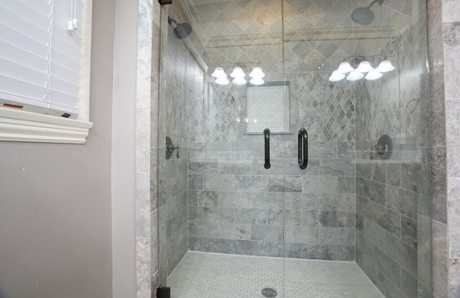 Incredible Estate 5 Bedrooms 3 Bathroom W/resort Style Rock Pool & Jacuzzi - Foto 22