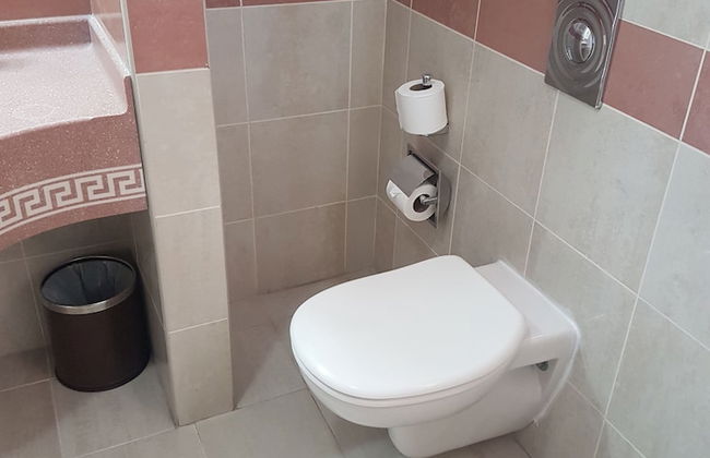 Platinum Hotel Apartment - Photo 13