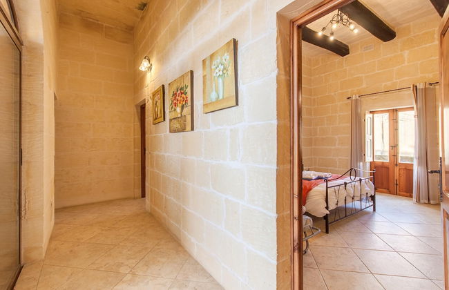 Centre Island Gozitan Farmhouse Pool - Foto 26