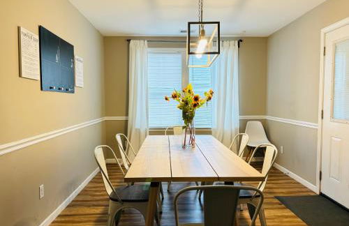 Spacious home, 3 king beds, huge backyard near UM - Foto 6