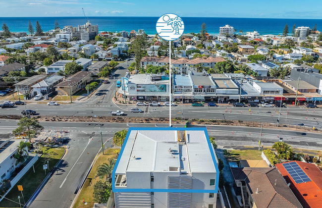 Mermaid Beach Luxury Penthouse - Photo 54