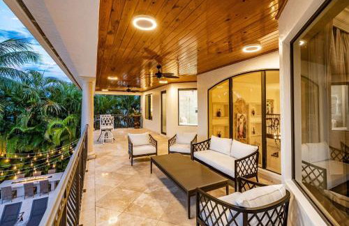 Fort Lauderdale Mansion with Private Pool & Hot Tub - Perfect for Families - Foto 33