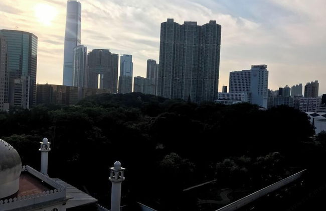 SHINE INN - Photo 19