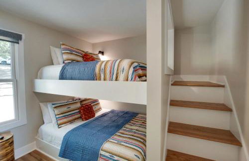 Gorgeous Cabin Great for Groups or Families with Jacuzzi, Fire Pit and Views in Alabama - Foto 10