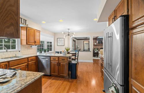 Pine Cove Retreat - 4BR - Pool - Foto 14