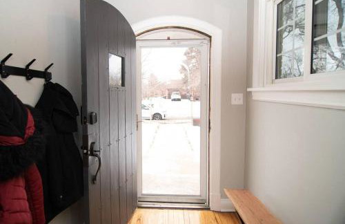 A Touch of Elegance - Foto 45