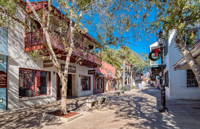 110 St. George Street - Photo 10