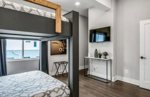 Stylish Nashville Home - Rooftop Deck - Hot Tub - Photo 21