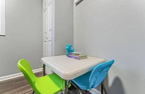 Newly remodeled Near Lake 4BR Hot Tub Navy Family home - Foto 32