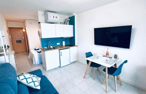 Face a la Mer - vue epique, climatisation, wifi, draps inclus - Foto 16