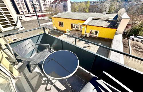 Renovierte und klimatisierte 70qm City-Wohnung mit Balkon - Foto 9