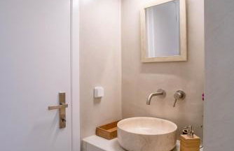 Deluxe Maisonette With Private Jacuzzi - Photo 26