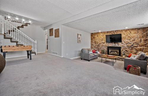 Spacious home w game room & firepit - Foto 15