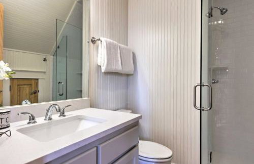 Luxe Fairhope Home with Covered Patio Walk to Bay - Foto 24