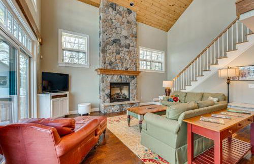 Beach and Mtn Views! Lakefront Moultonborough Home - Foto 3