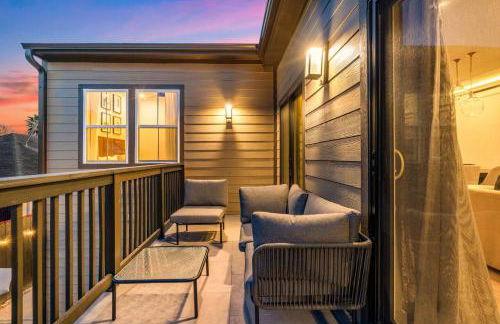 2Linkd Homes | 9BR•All Private Baths | Pool |Gated - Foto 59