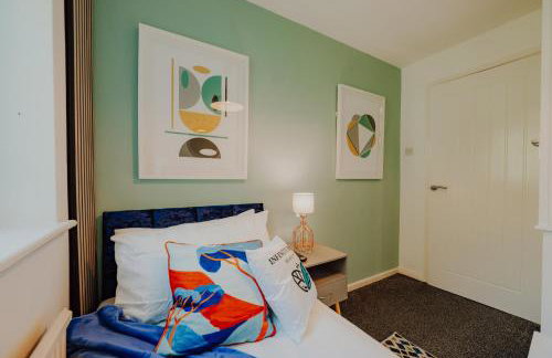 NovaCrest - Stylish 3 Bedroom with Parking - Sleeps 5 - Foto 15