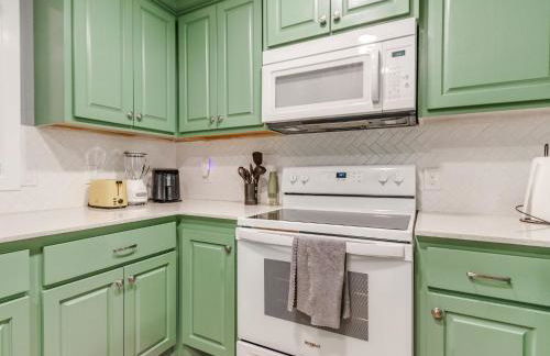 OKC Casita - Private Hot Tub, Fenced Yard, Mins to Top Spots, Pet friendly - Foto 56