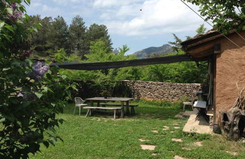 La Pegatera Masia rodeada de bosque ideal para desconectar - Photo 20