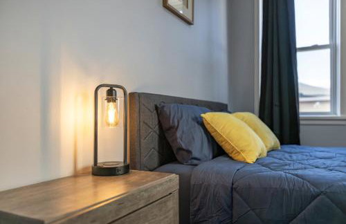 Three BR near Metlife with Laundry & Parking - Foto 15