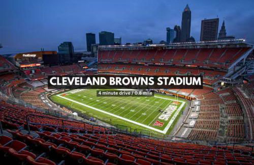 Epic Downtown Pad • Entertain & Unwind - Foto 29