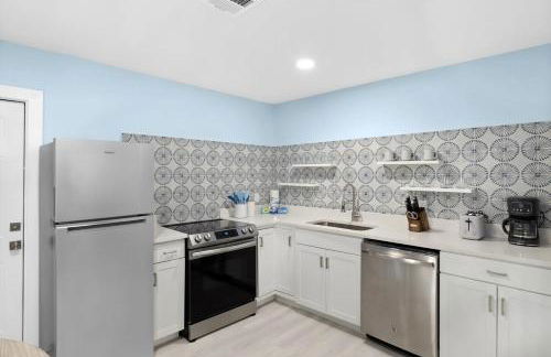 Stunning River District Residence near Beaches - Foto 5