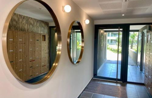 Appartement climatisé les pieds dans l'eau pour 6 personnes avec 1 suite parentale, 1 chambre double et 1 mini chambre Piscine sur le toit clim garage - Foto 74