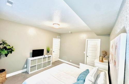 Entire Fully Equipped Basement Guest Apartment Home - Foto 13