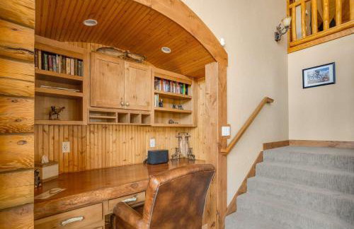 Ski and Ride Mountain Haus - Hot Tub, Fire Pit, Game Room & Deck - Foto 15