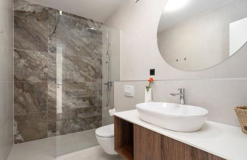 Malerische Steinvilla mit Privatpool, fantastischem Panoramablick, Garten und Grill - Foto 24