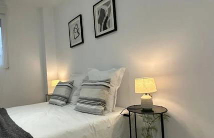 Apartamento temporal cómodo y moderno para estancias personales o profesionales - Foto 8