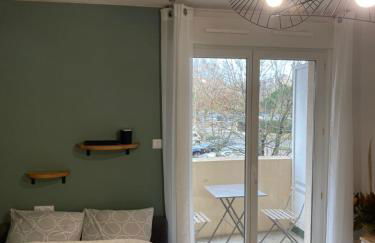 Studio charmant proche tram et bus - Foto 2