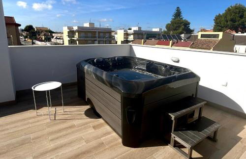 Thai Beach Residencial E, Private jacuzzi, Sea View, Rooftop, 50m to the beach - Foto 18