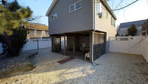 Great Value - Oceanside Raised Ranch Location Is Perfect For Walking To Beach, Restaurants, Pizza, Ice Cream Or Coffee 13419 - Foto 2