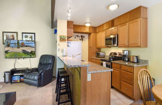 Enjoy Forest Views Retreat at Kingswood Village! - Photo 30