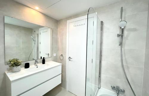 Beach Paradise 2 Bedrooms - Photo 27