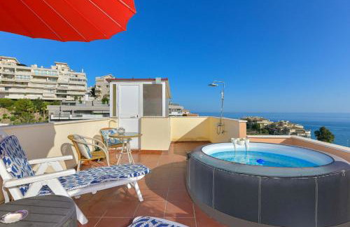 BlueBenalmadena 200meters from the beach with jacuzzi and rooftop terrace - Foto 7