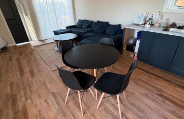 The Coastal Court Circle Apartment Sports Beach and Shopping - Foto 24