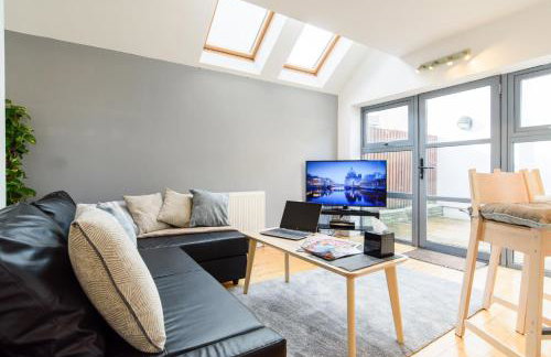 City Retreat, 2 Bed House with Cloudstream Hot Tub - Foto 9